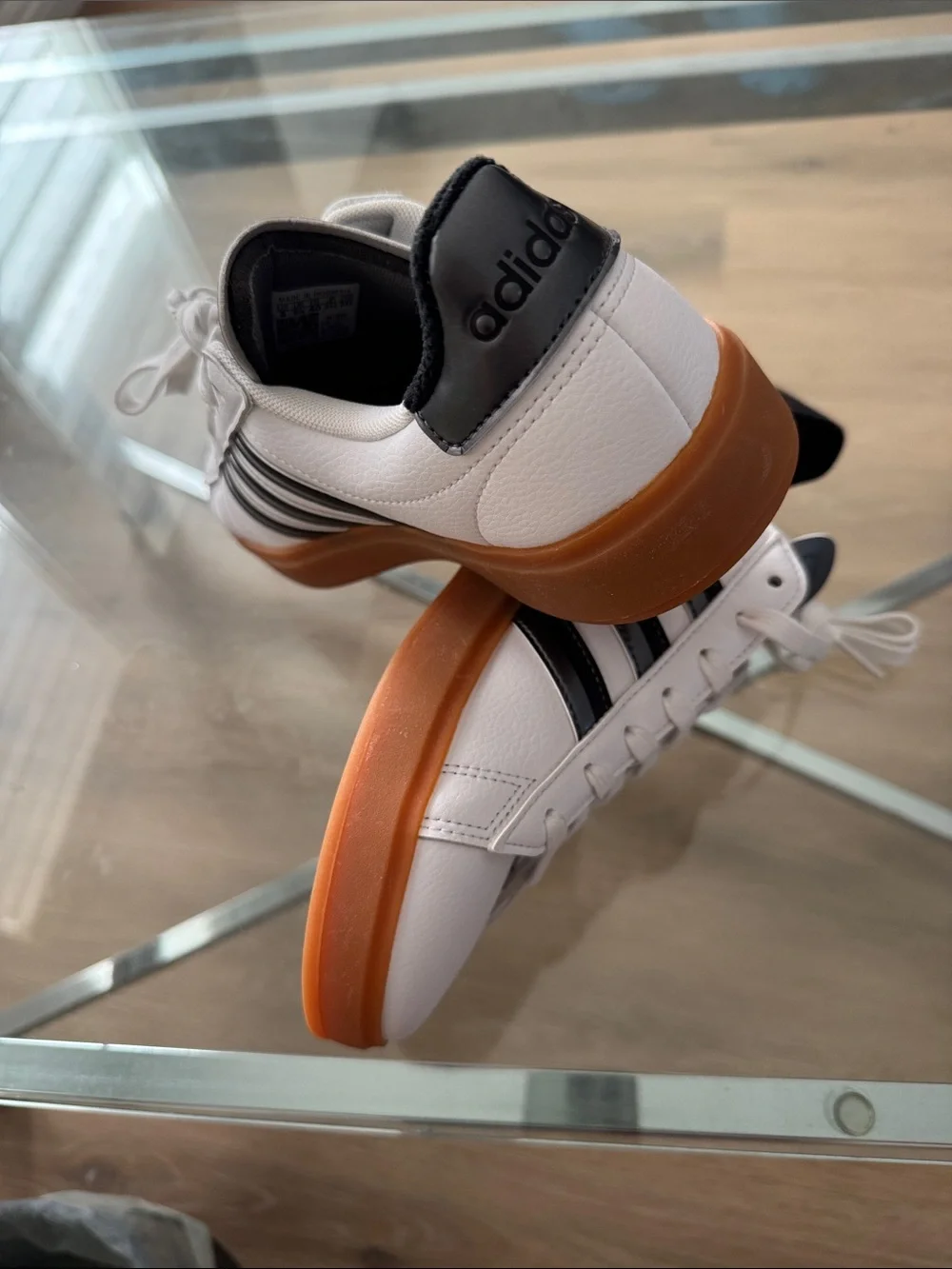 NEW Adidas Grand Court 2.0 Sneakers with Gum Sole Size 8 - Picture 6 of 10